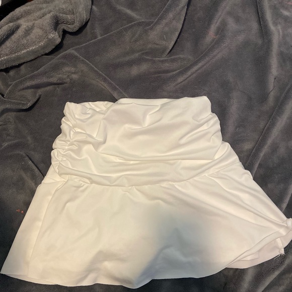 White set - Picture 2 of 4